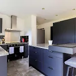 Ferienhaus La Maison Bellevue - Garden Parking 13 Min From Amiens