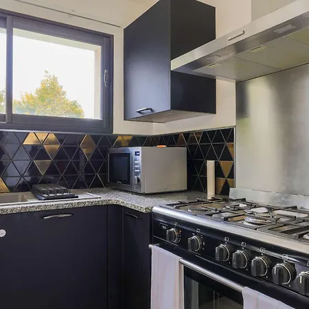 Ferienhaus La Maison Bellevue - Garden Parking 13 Min From Amiens